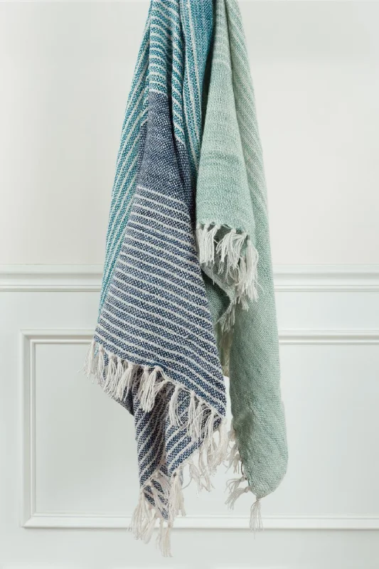 Adjustable Pillows for Customized ComfortTH0741 THROWS