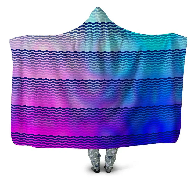 Bamboo fiber blankets with natural antibacterial propertiesBeach Waves Hooded Blanket