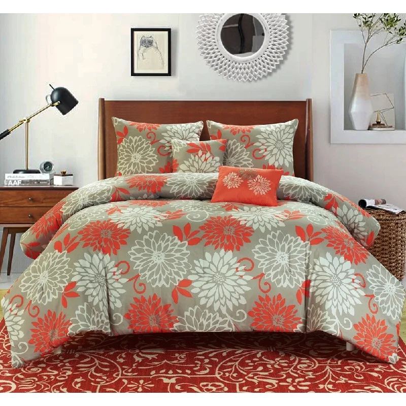 Wool - filled comforters with natural moisture - wicking and temperature - regulating featuresChandler Printed Reversible 5-piece Comforter Set Wool - filled comforters with natural moisture - wicking and temperature - regulating featuresChandler Printed Reversible 5-piece Comforter Set