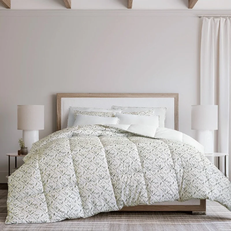 Goose down comforters known for their superior quality and insulationJennifer Adams® Willow Pattern Comforter