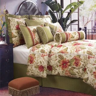 Full - size comforters suitable for full - sized beds in guest rooms or small bedroomsJennifer Taylor Brianza 9-piece Oversized Comforter Set Full - size comforters suitable for full - sized beds in guest rooms or small bedroomsJennifer Taylor Brianza 9-piece Oversized Comforter Set