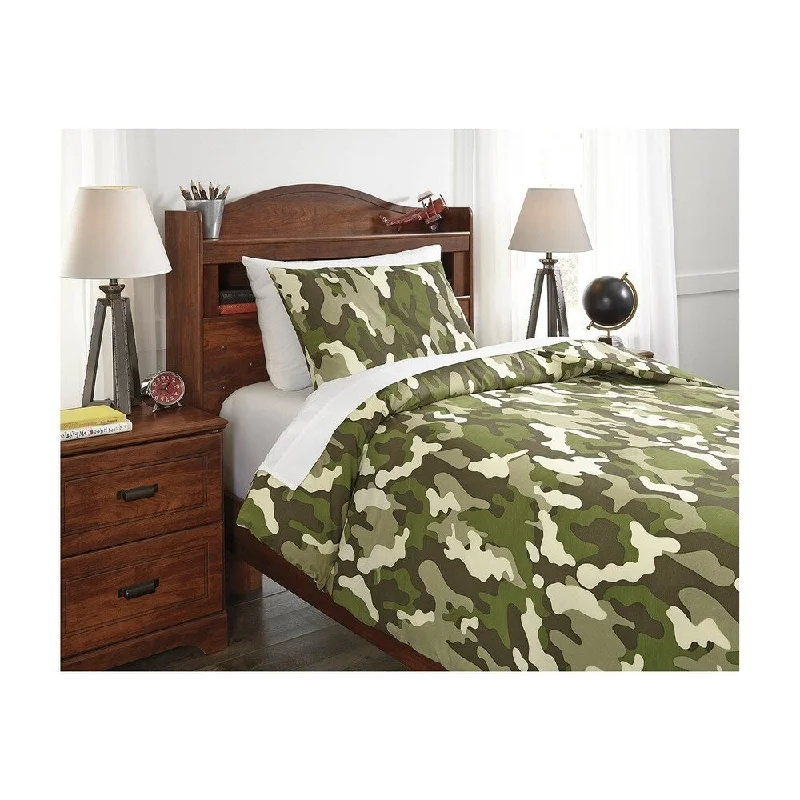 Goose down comforters known for their superior quality and insulationSignature Design by Ashley Dagon Comforter Set Goose down comforters known for their superior quality and insulationSignature Design by Ashley Dagon Comforter Set